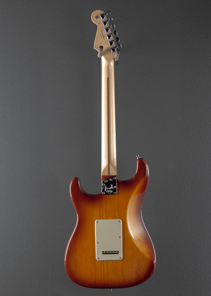 Used American Deluxe Stratocaster '06