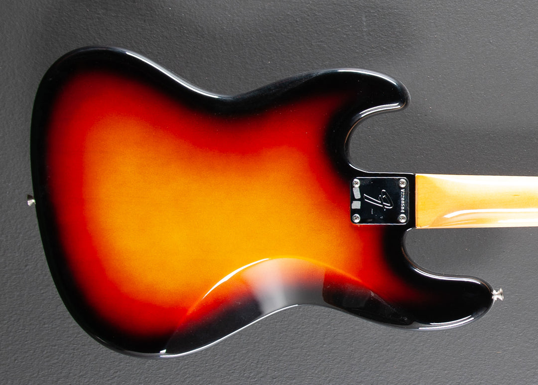 Used American Vintage II '66 Jazz Bass '22