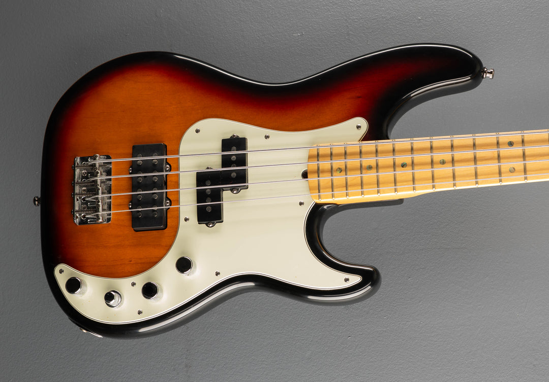 Used American Deluxe Precision Bass &
