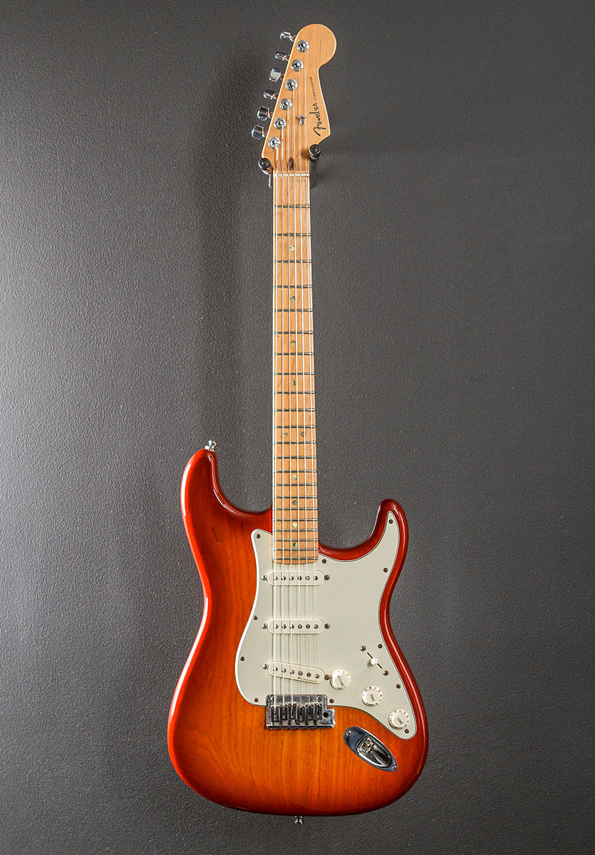 Used American Deluxe Strat '02