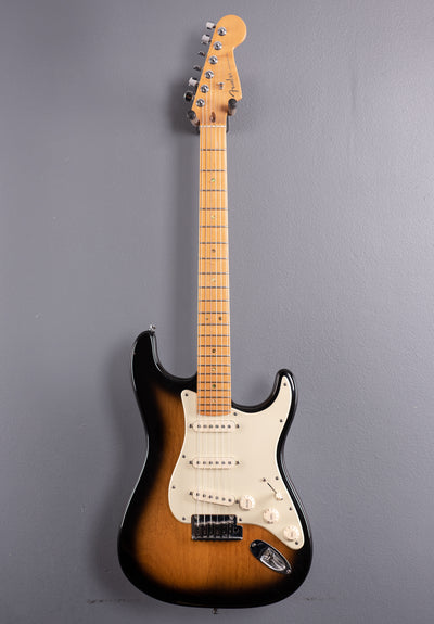 American Deluxe V Neck Stratocaster '04