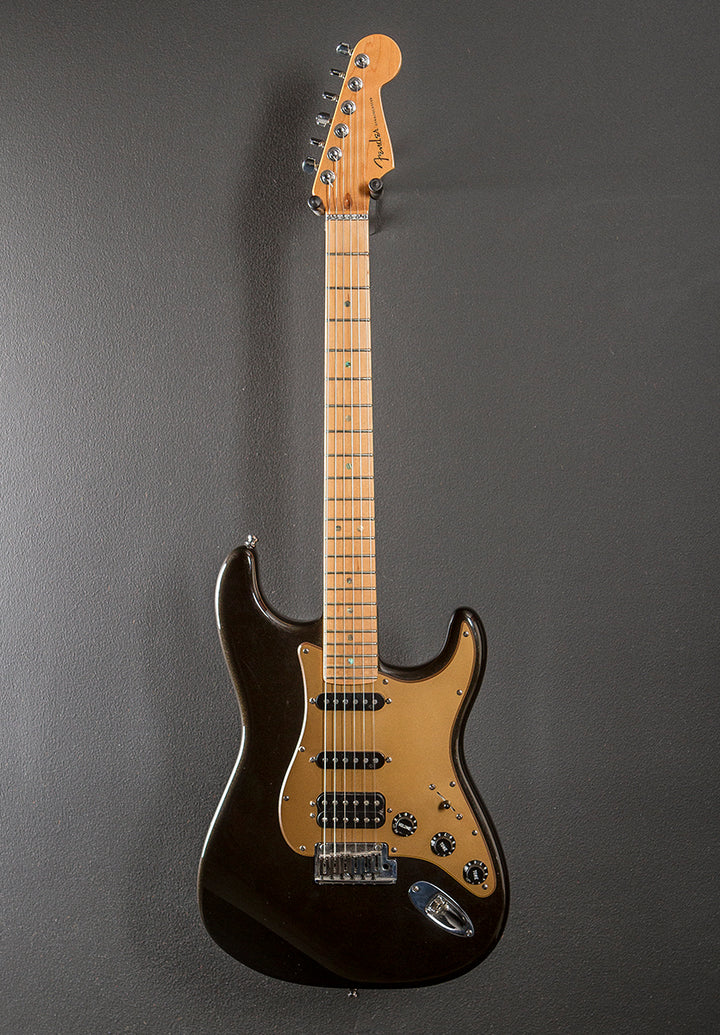 Used American Deluxe HSS Strat '06