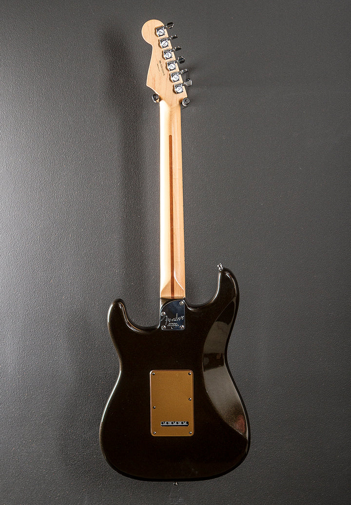 Used American Deluxe HSS Strat '06
