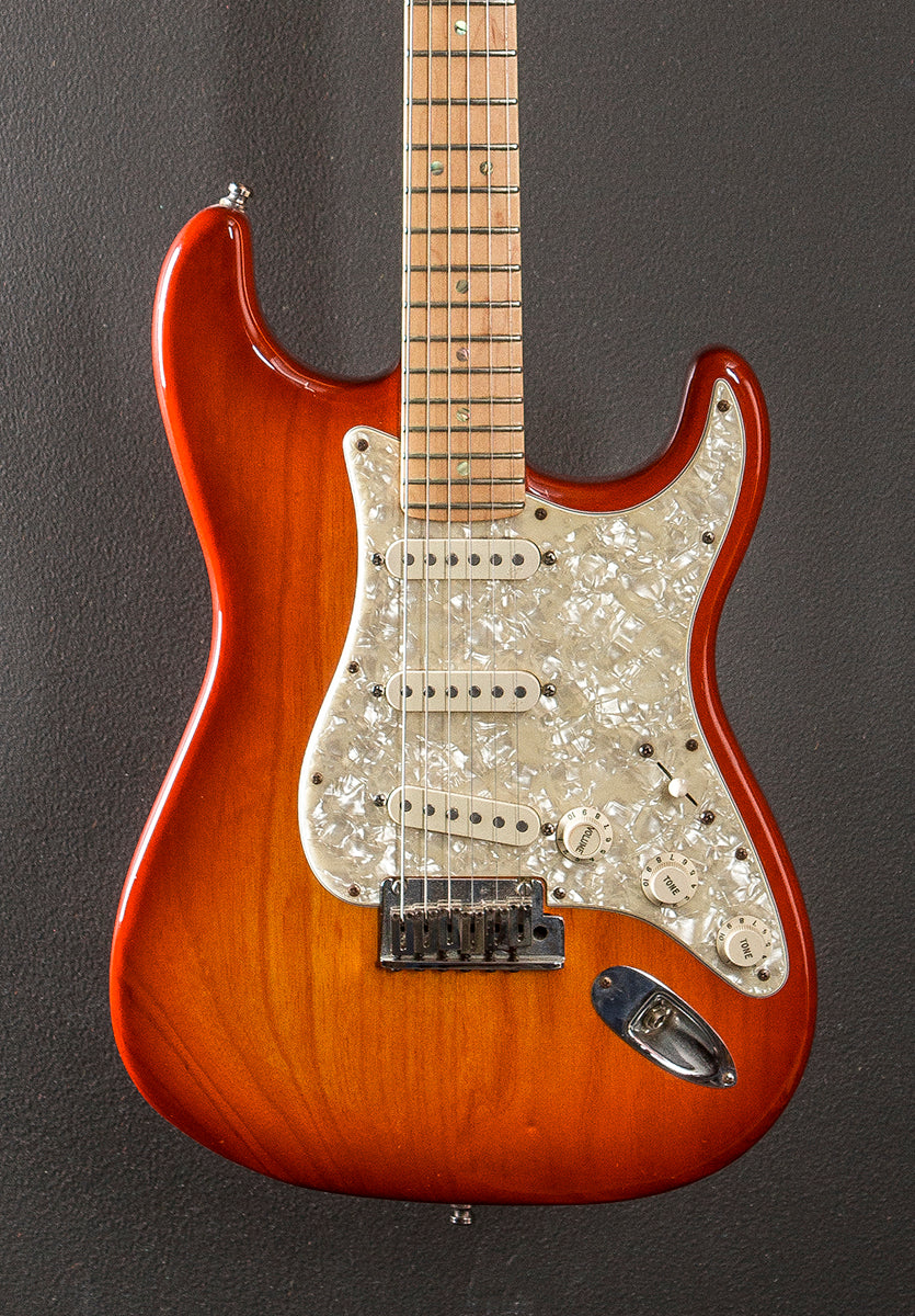 Used American Deluxe Strat '06