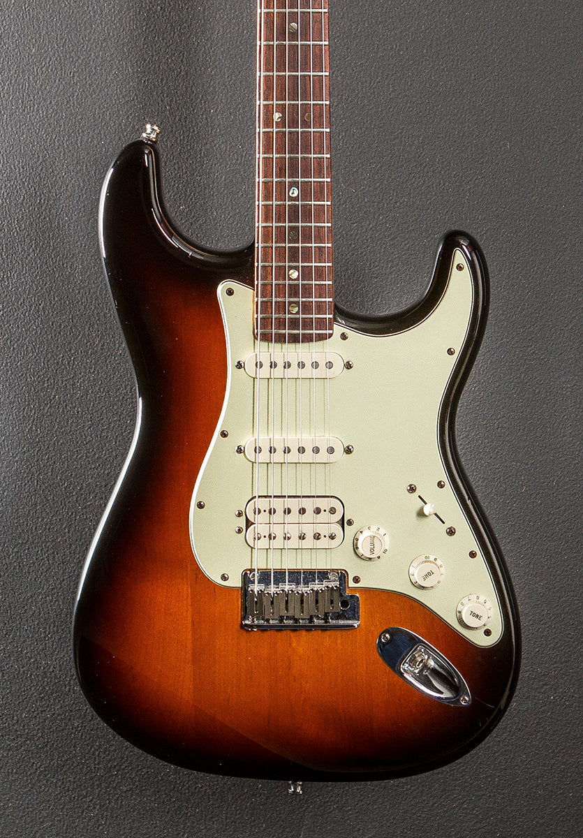 Used American Deluxe HSS Strat '07 – Dave's Guitar Shop