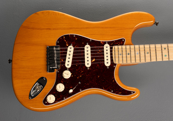 USED American Deluxe Stratocaster, '08