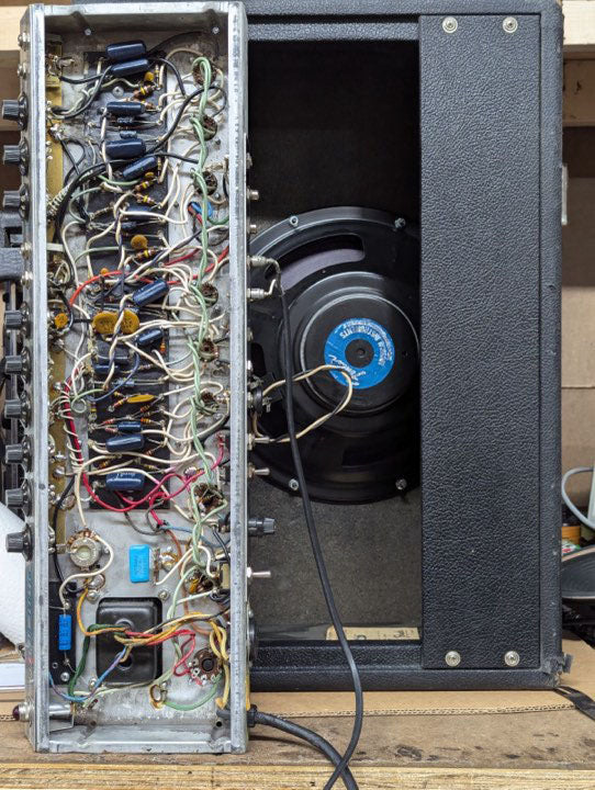 Deluxe Reverb, 1979 Dave's Guitar Shop