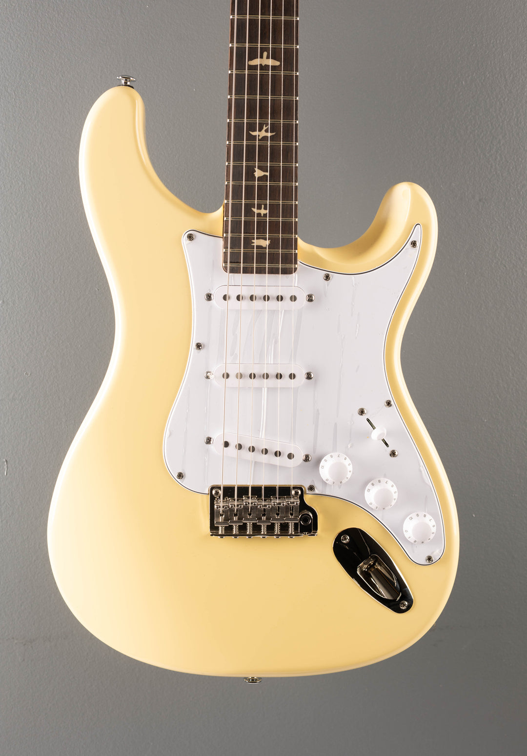 SE Silver Sky Rosewood '22
