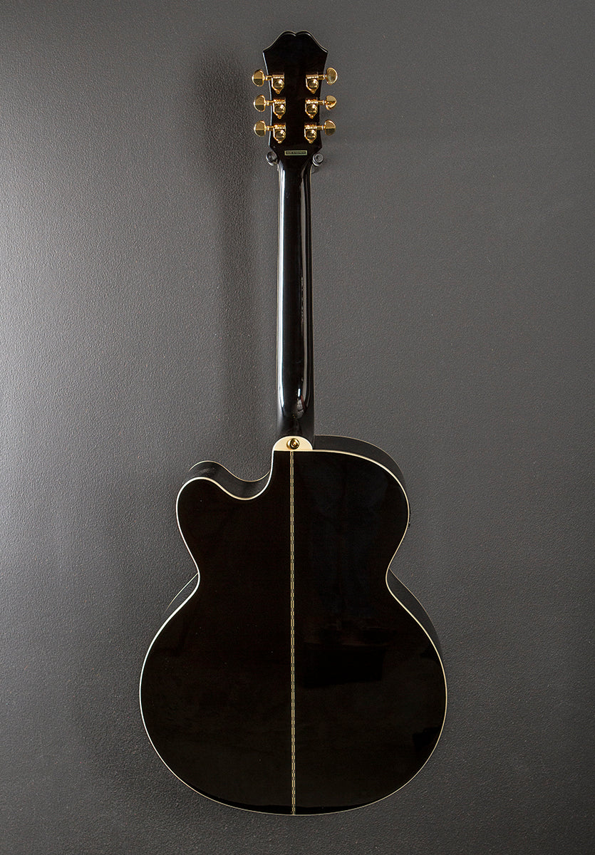 J-200 EC Studio - Black