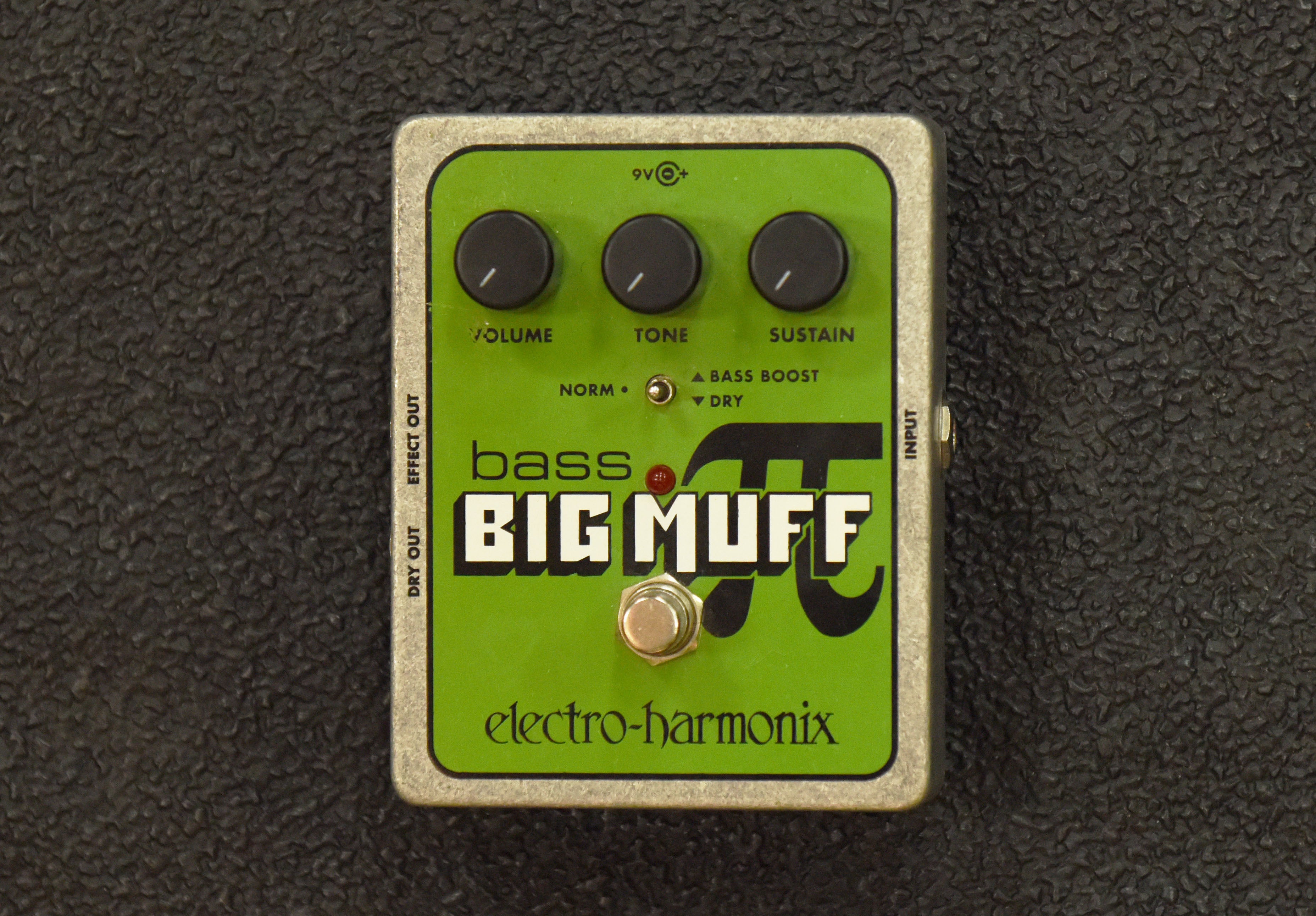 Bass Big Muff Pi, Recent – Dave's Guitar Shop