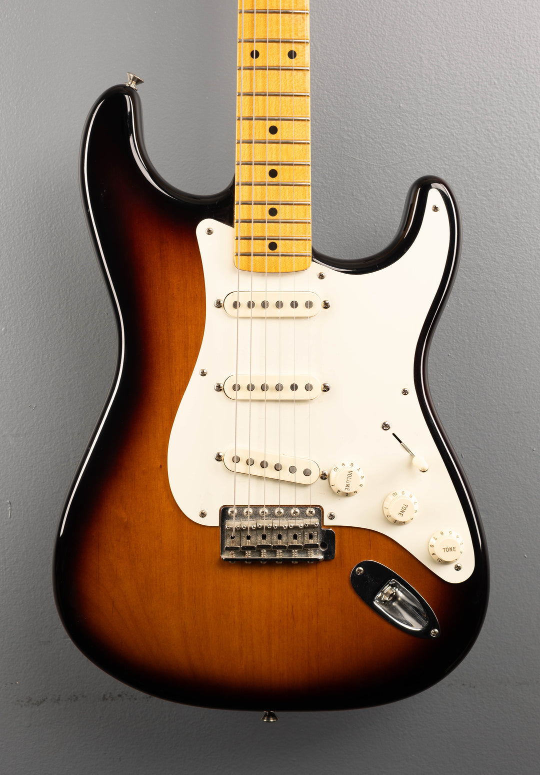 Used Eric Johnson Stratocaster '14