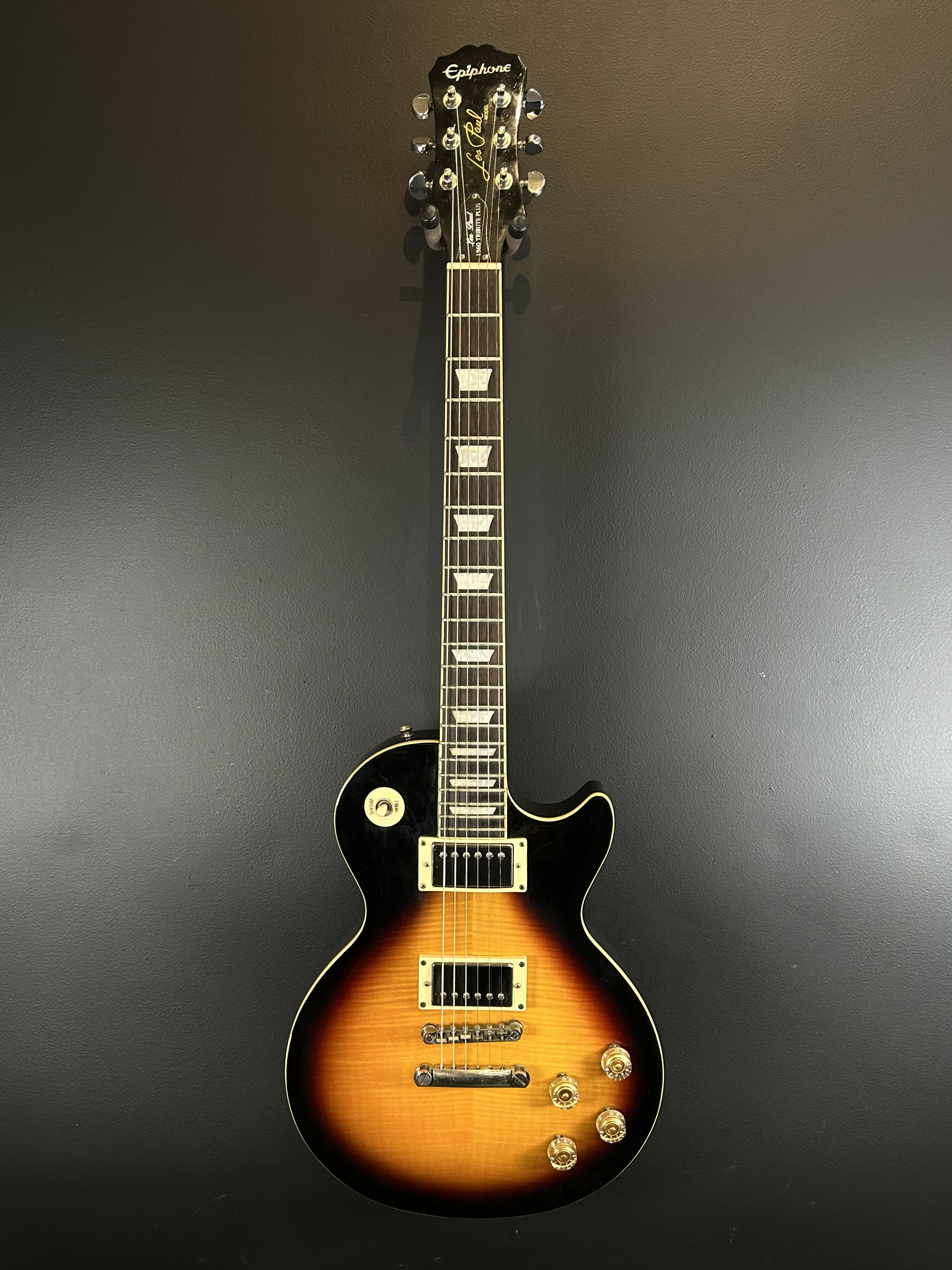 ギター Epiphone Les Paul 1960 Tribute Plus 1960 Tribute Plus Les Paul, Recent – Dave's Guitar Shop