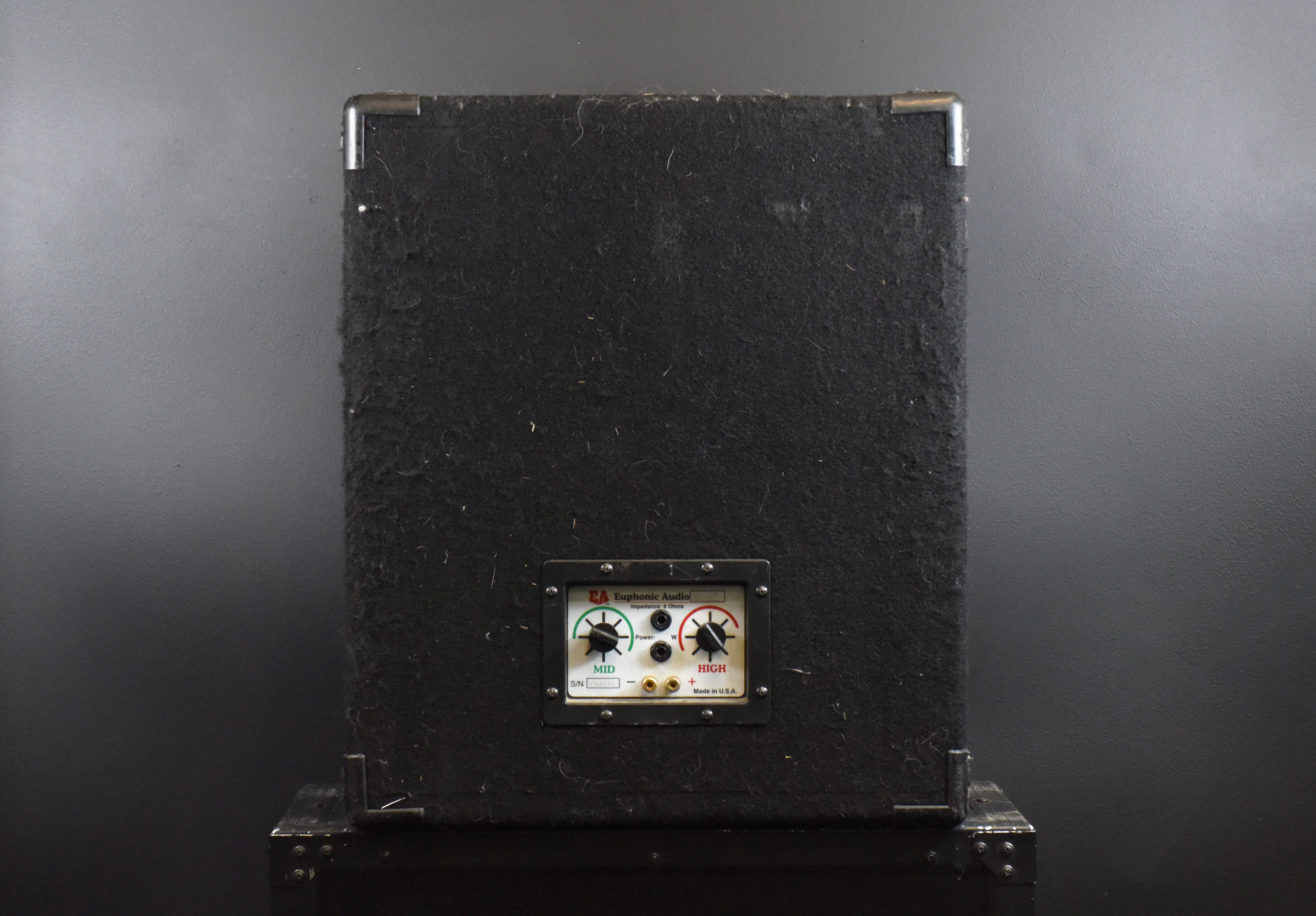 VL-210 Bass Cab, Recent – Dave's Guitar Shop