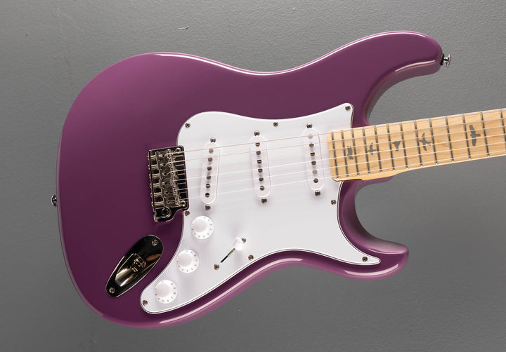SE Silver Sky w/Maple, '23
