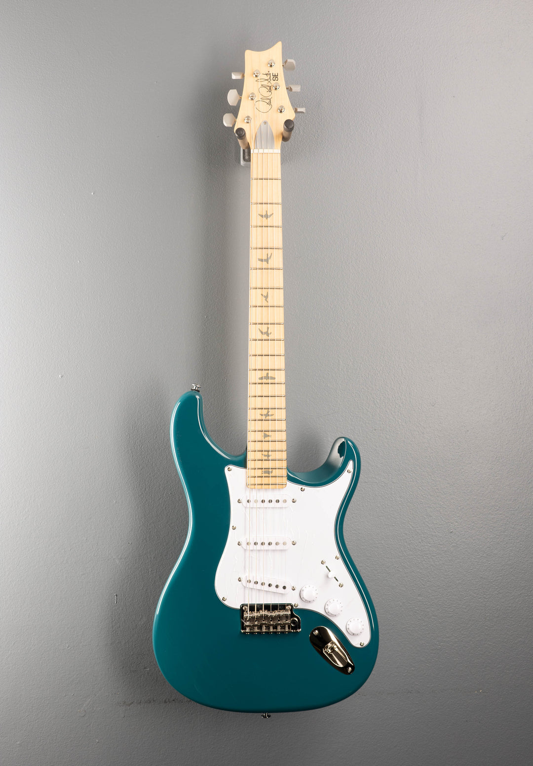 SE Silver Sky w/Maple '23