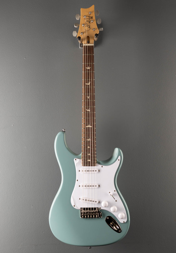 SE Silver Sky w/Rosewood, '23