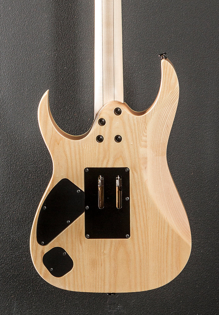 Prestige RG652AHM - Antique White Blonde