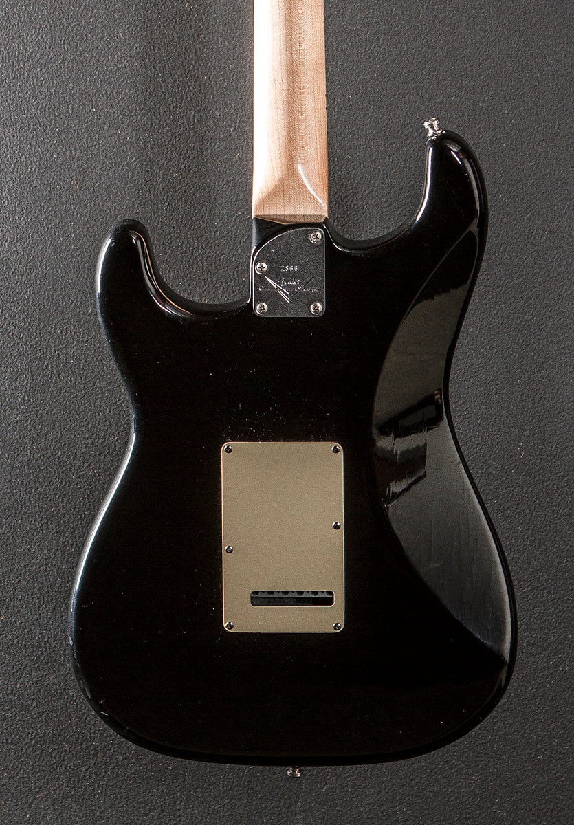 Used Custom Pro Strat '05
