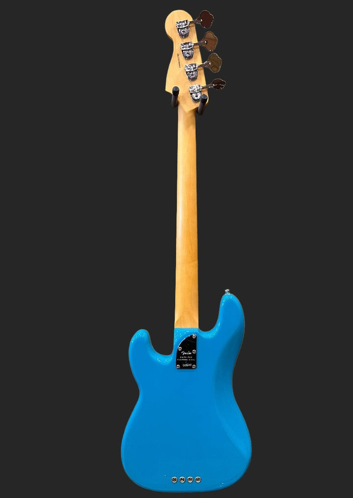 AMERICAN PROFESSIONAL II PRECISION BASS