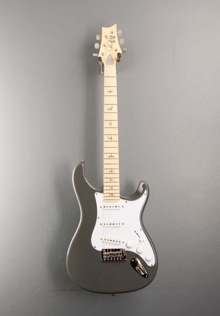 SE Silver Sky w/Maple '24
