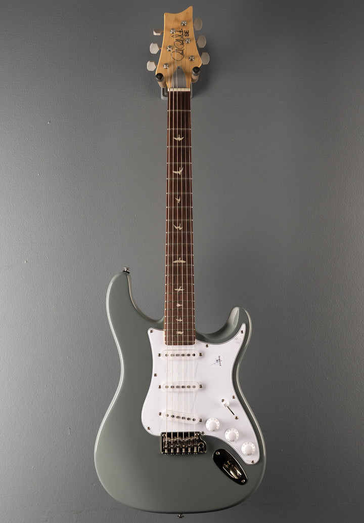 SE Silver Sky w/Rosewood '24