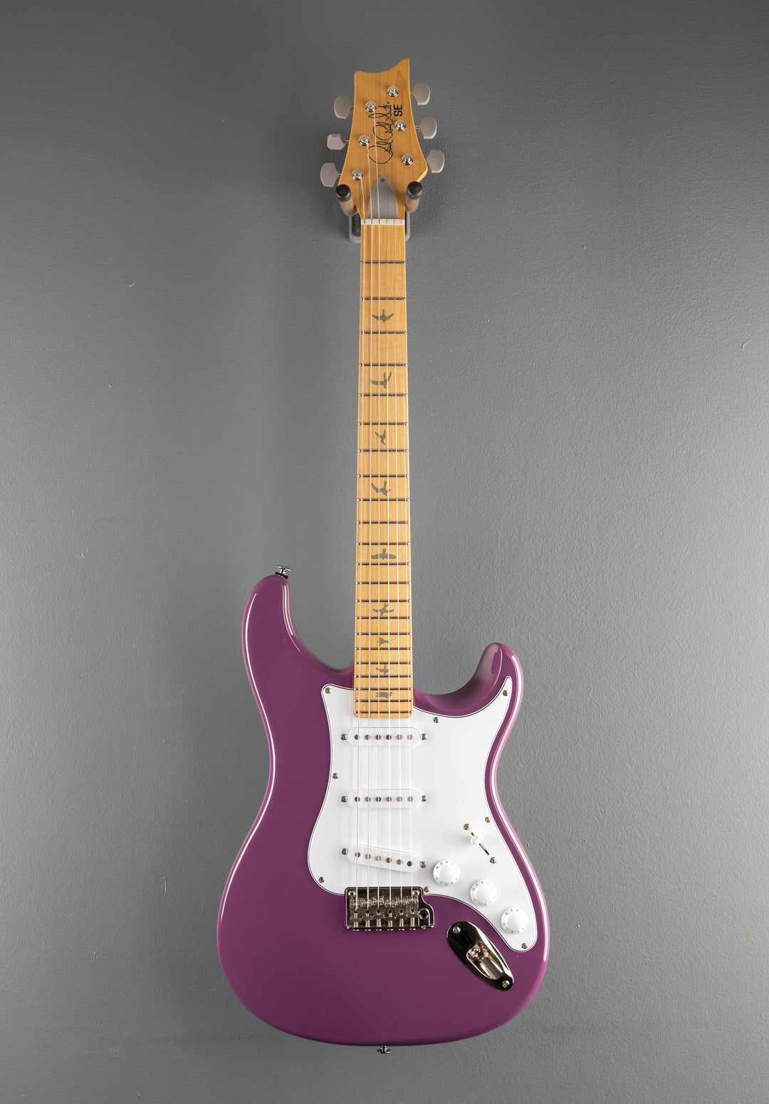 SE Silver Sky w/Maple, &