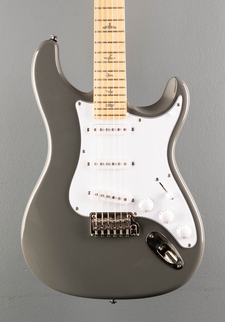 SE Silver Sky w/Maple, '24