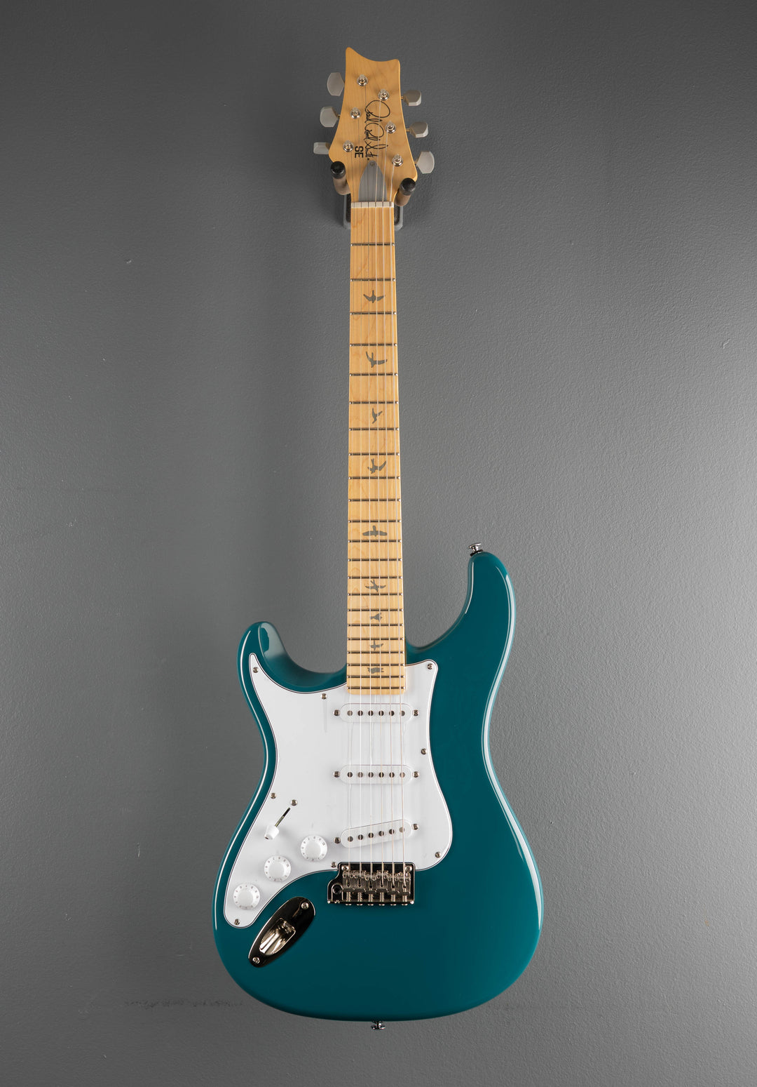 SE Silver Sky w/Maple "Lefty", &