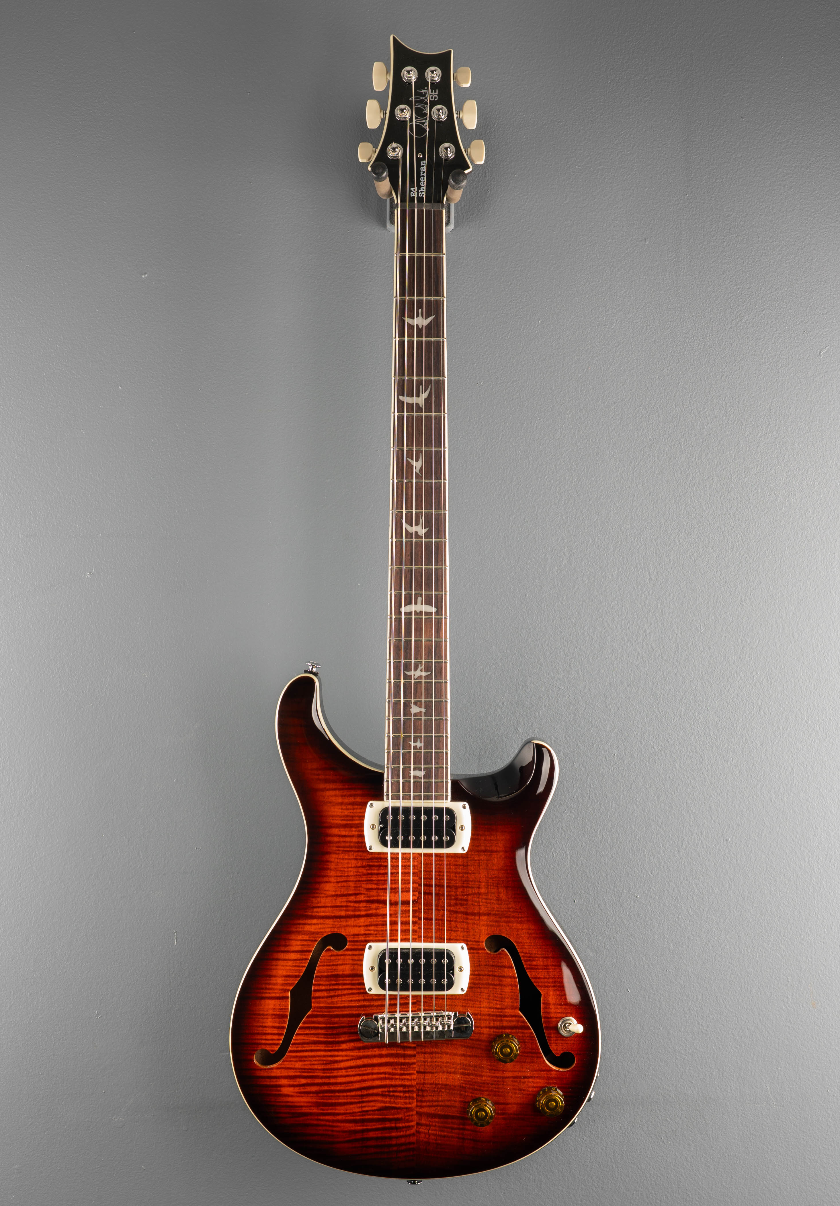 SE Ed Sheeran Hollowbody I Baritone Piezo, '25 – Dave's Guitar Shop