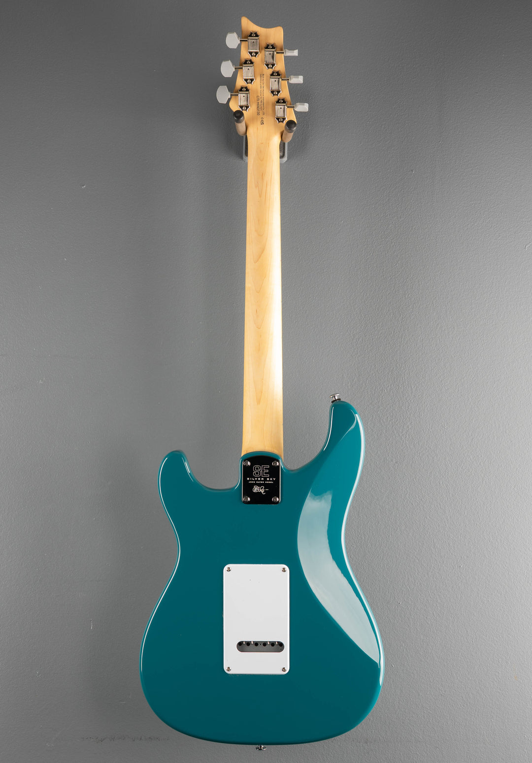 SE Silver Sky w/Maple &