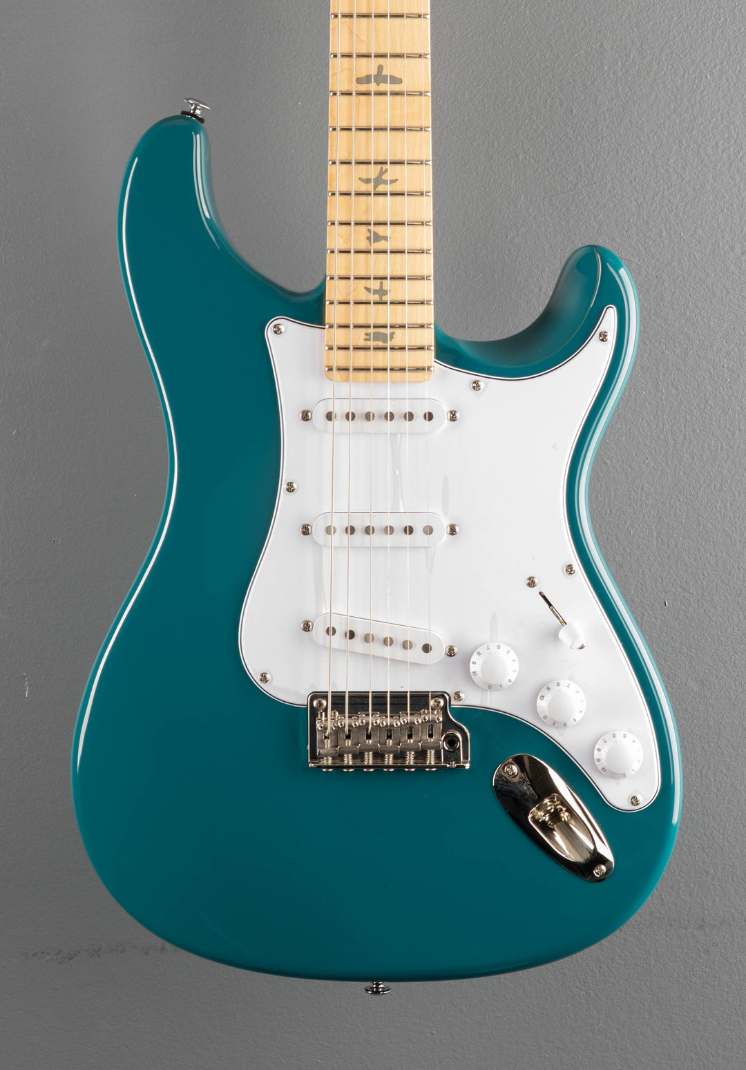 SE Silver Sky w/Maple &