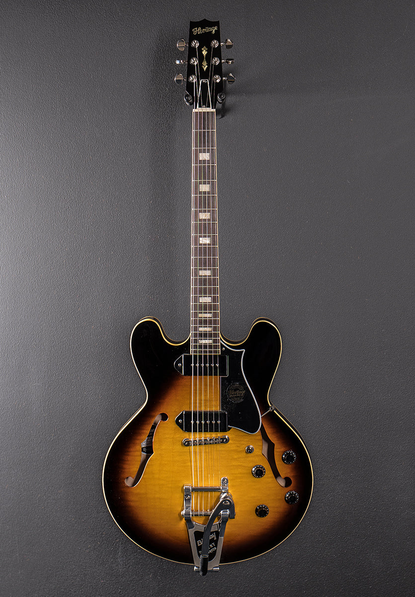 Custom Shop Core Collection H-530 w/Bigsby - Original Sunburst