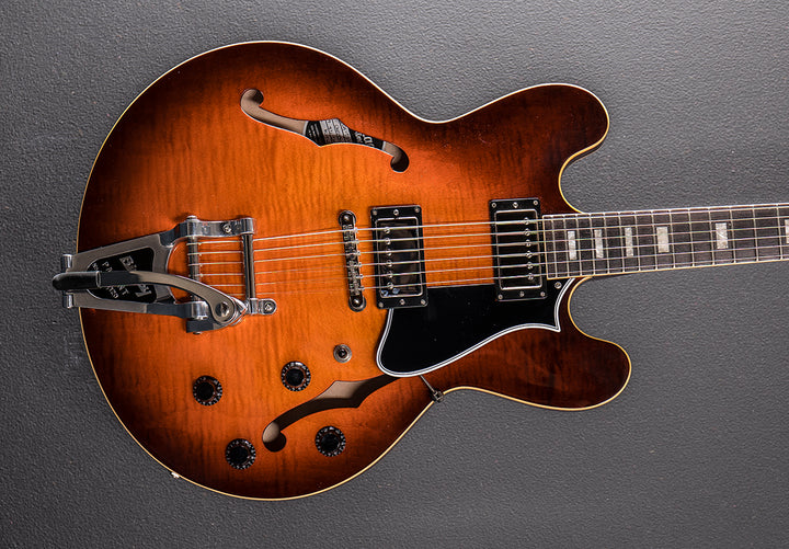 Custom Shop Core Collection H-535 w/Bigsby &