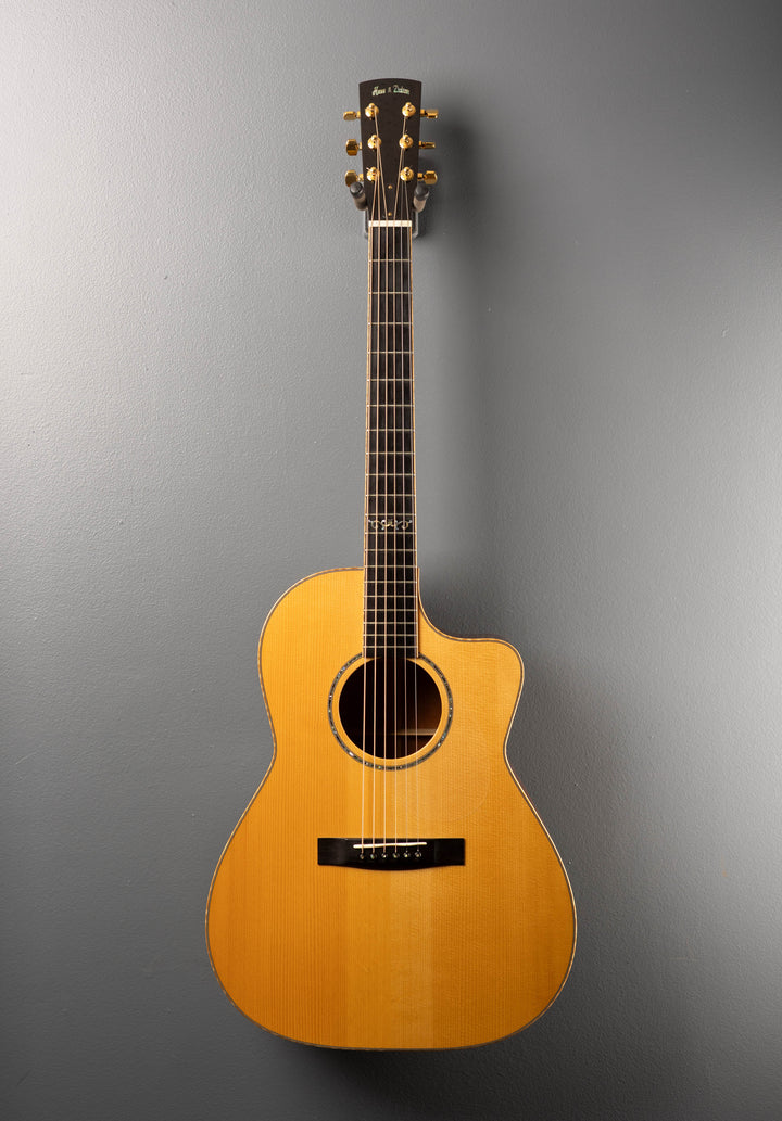 CM Custom '02