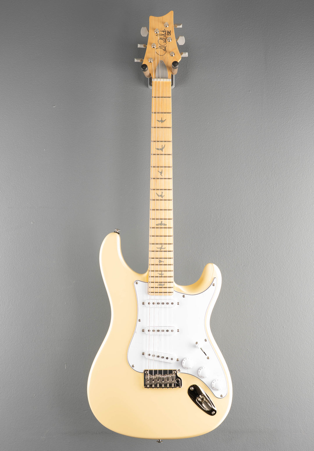 SE Silver Sky w/Maple &