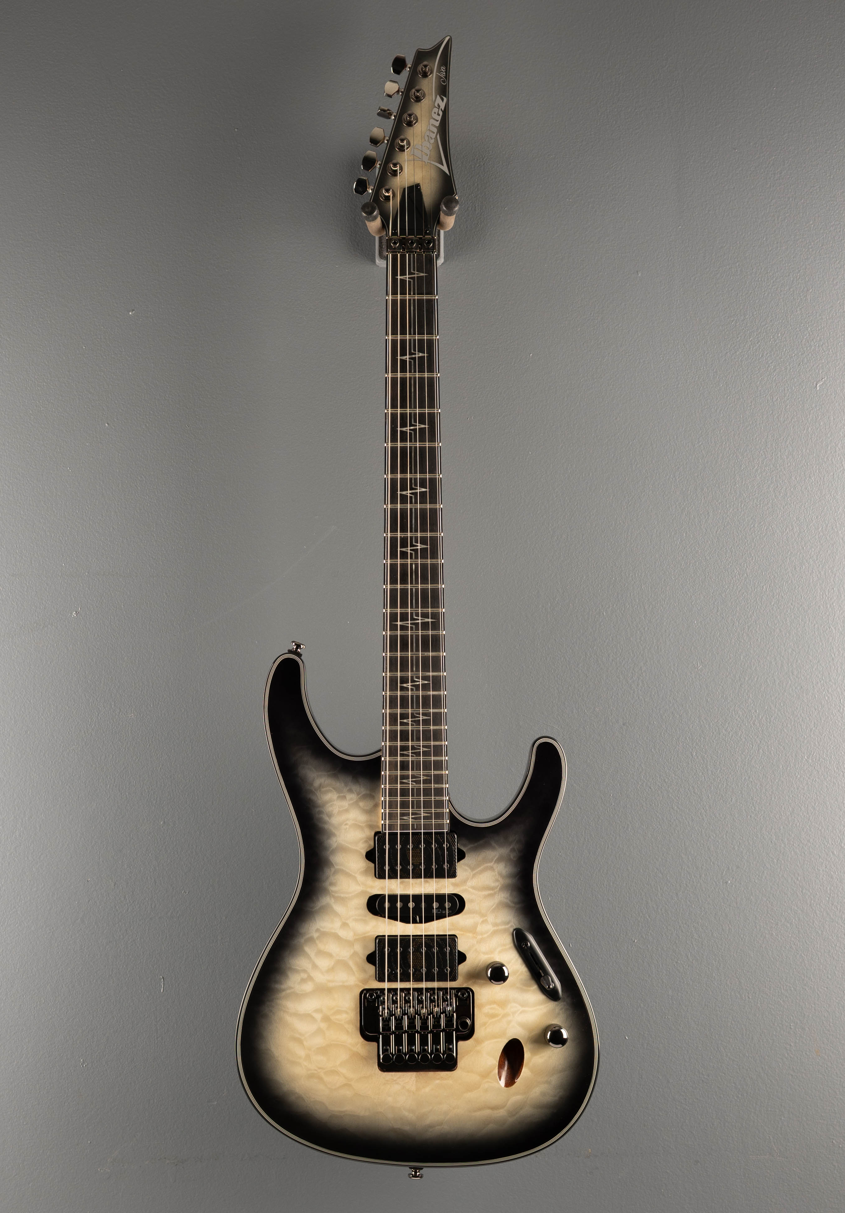 Premium Nita Strauss JIVA10 - Deep Space Blonde – Dave's Guitar Shop