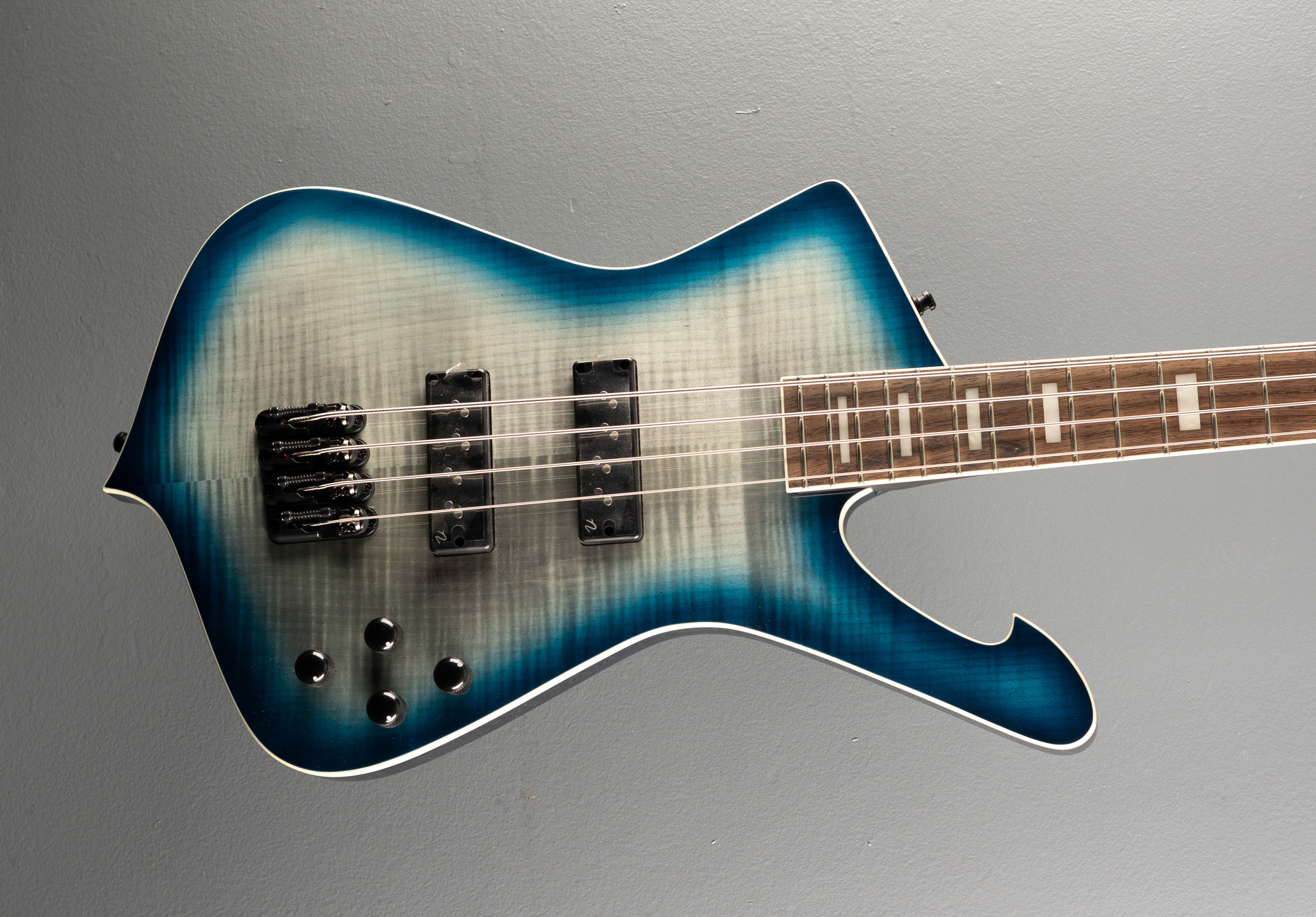 ICB720FM Iceman Bass - Cosmic Blue Star Burst – Dave's Guitar Shop