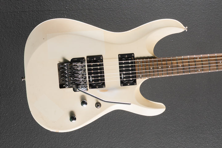 C-6 Deluxe FR &
