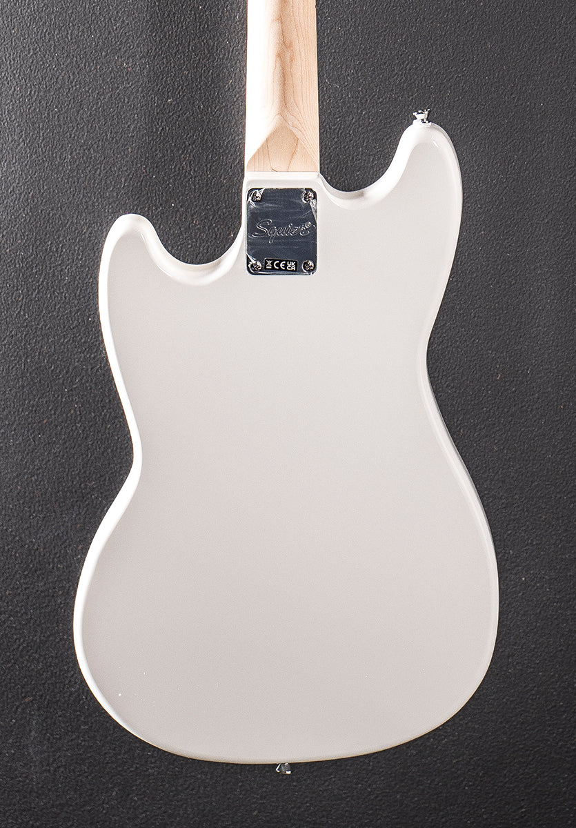 Sonic Bronco Bass - Arctic White w/Maple