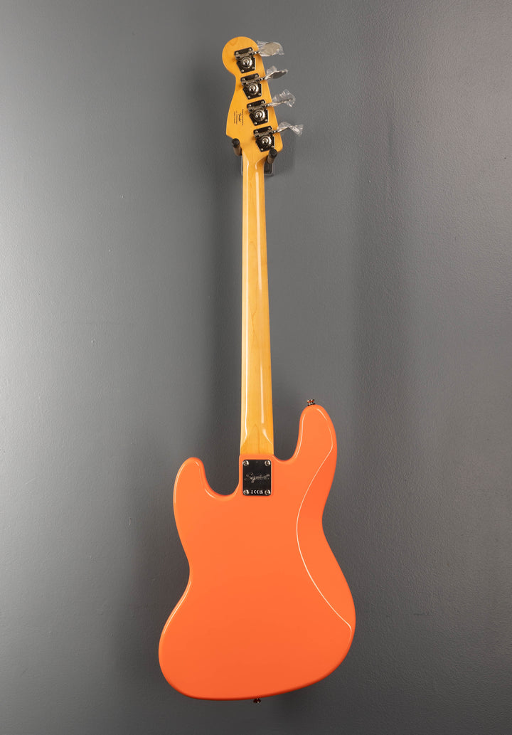 Classic Vibe 60's Jazz Bass - Tahitian Coral