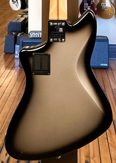 Player Plus Active Meteora Bass - Silverburst w/Maple