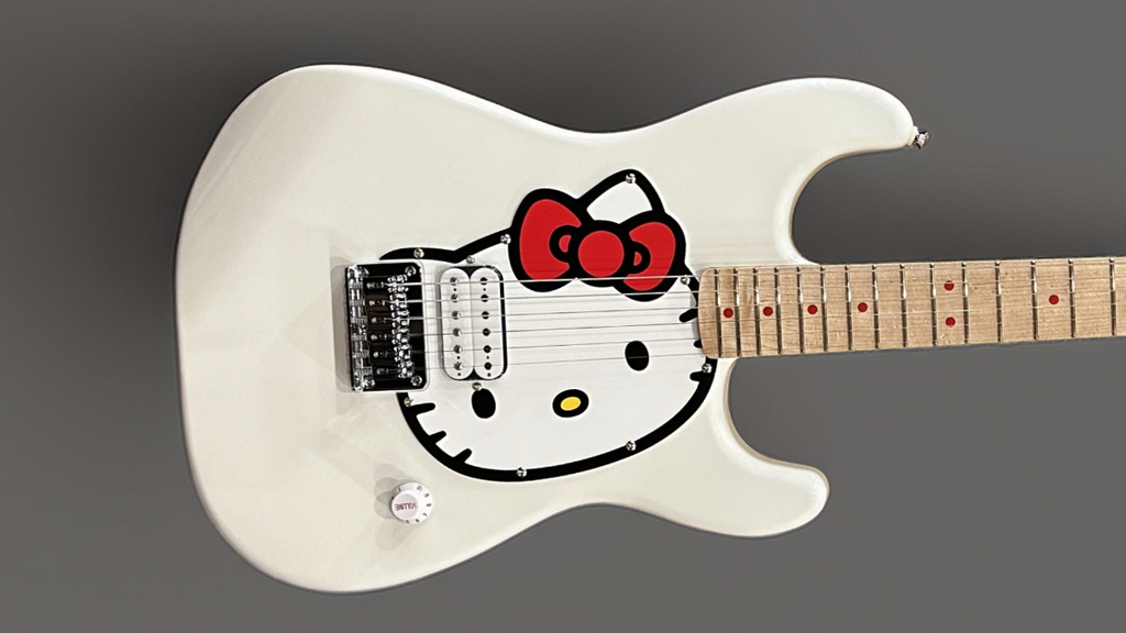 Hello Kitty Stratocaster - White – Dave's Guitar Shop