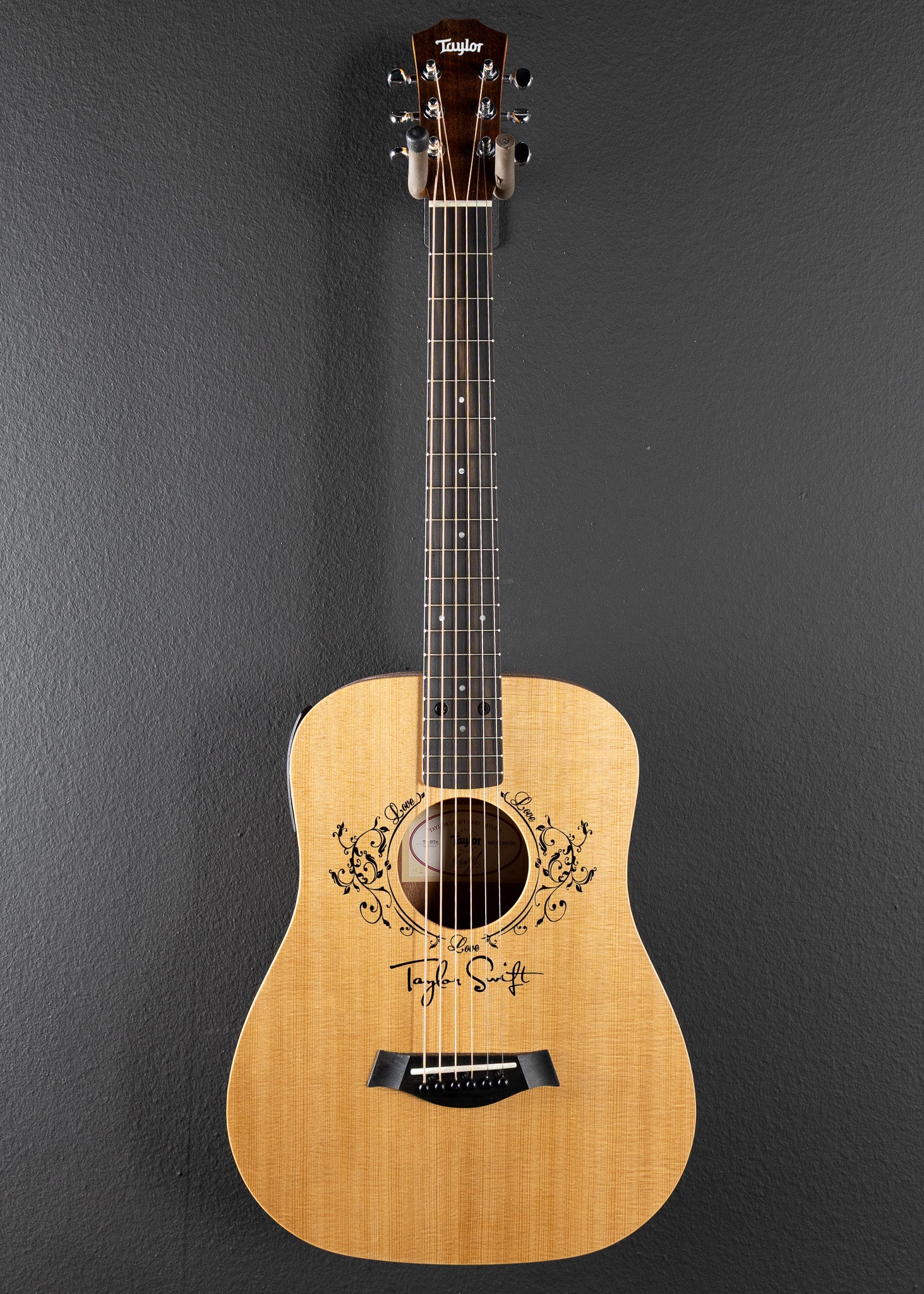 USED Taylor Swift TS-BTE Baby '26 – Dave's Guitar Shop