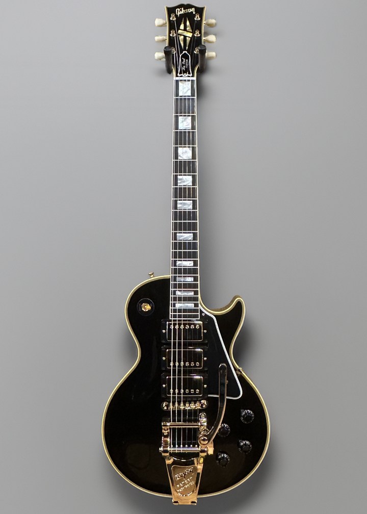 1957 Les Paul Custom Reissue - VOS Ebony 3 Pickup w/Bigsby