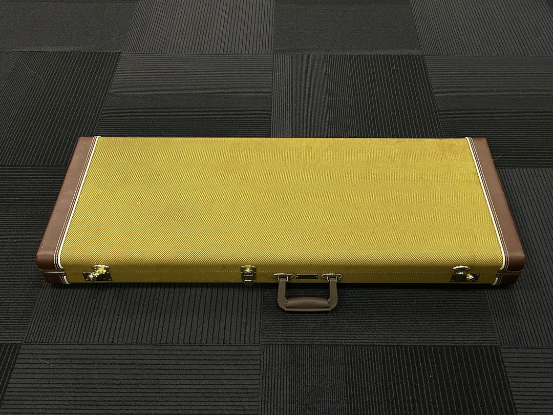 USED Classic Series Strat/Tele Case - Tweed, Recent