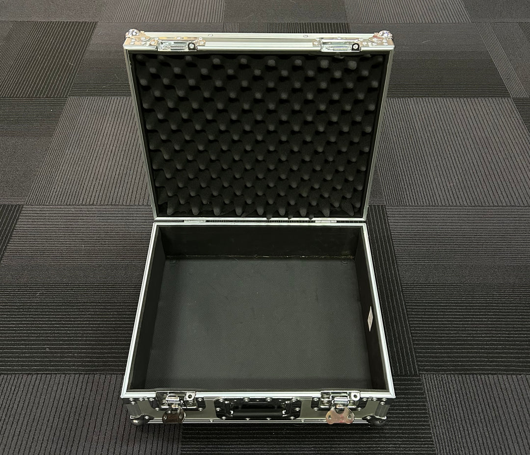 Novo 18 w/ Tour Case, Recent