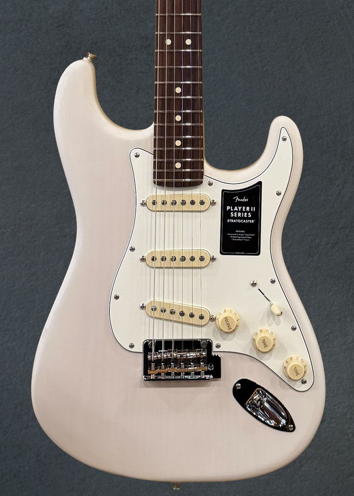 Player II Stratocaster - White Blonde