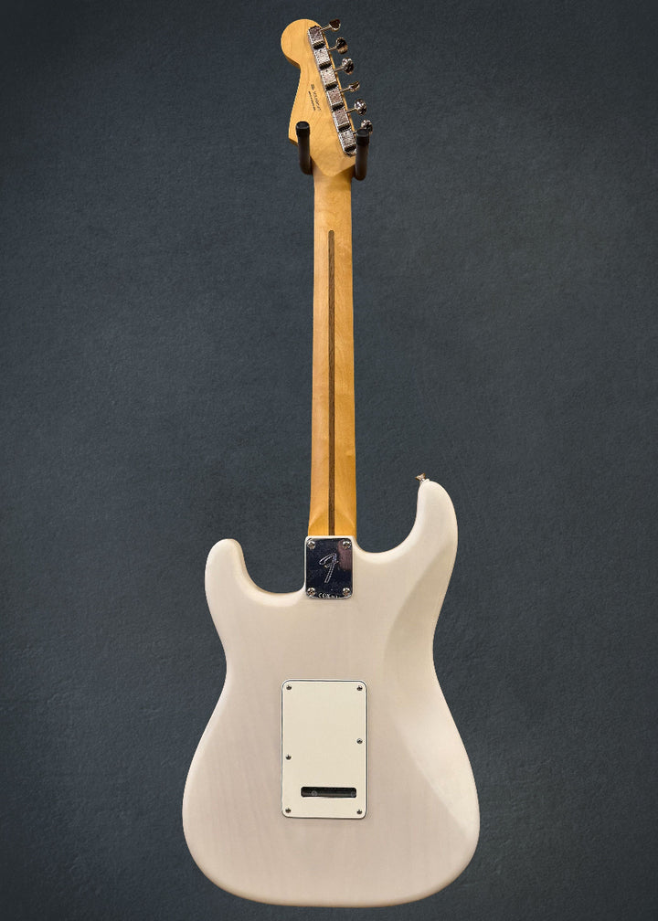 Player II Stratocaster - White Blonde