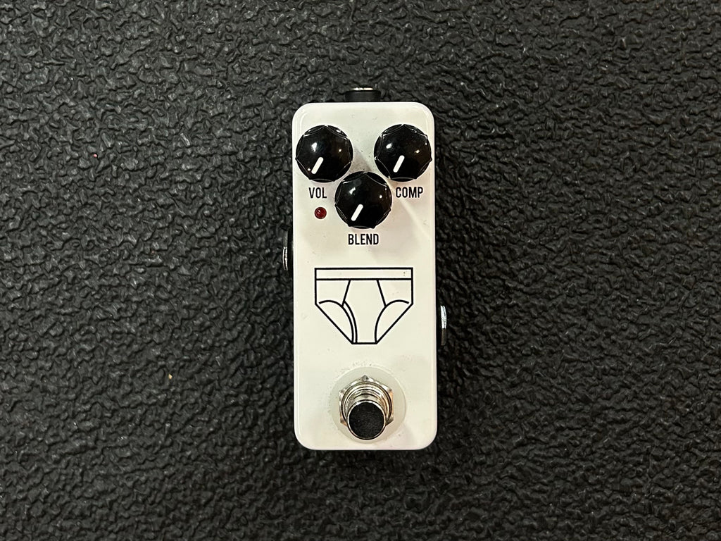 Whitey Tighty, Recent – Dave's Guitar Shop