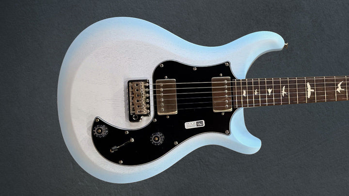 S2 Standard 22 Satin - Cloud Burst